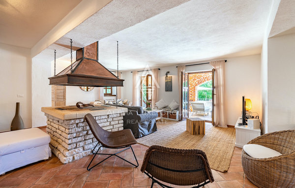 Istra, Višnjan: Kamnita vila z bazenom in intimo