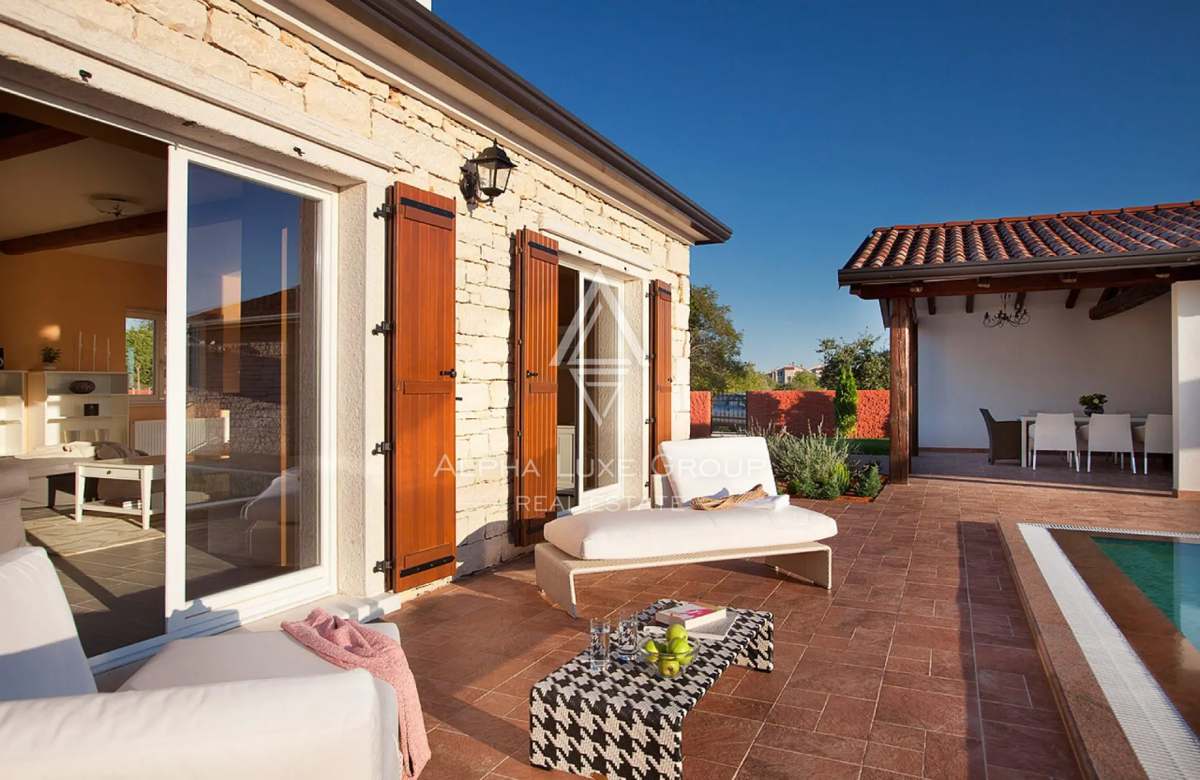 Istra, Svetvinčenat – Moderna vila z bazenom