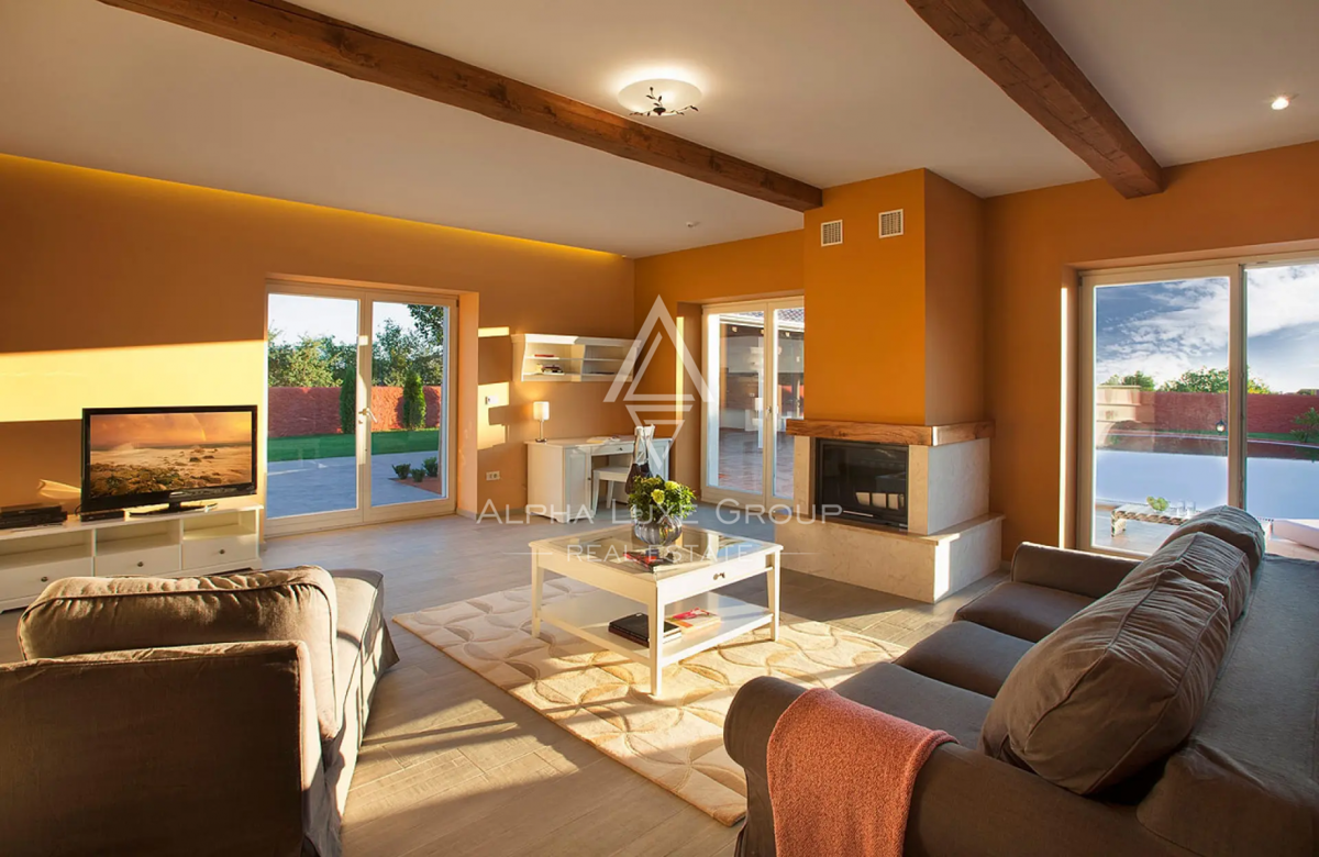 Istra, Svetvinčenat – Moderna vila z bazenom