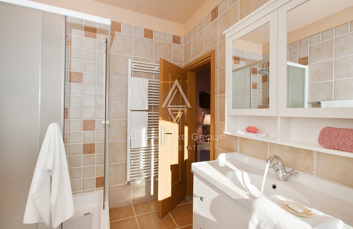 Istra, Svetvinčenat – Moderna vila z bazenom