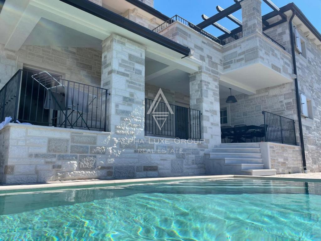 Istra, Momjan: Luksuzna vila s panoramskim razgledom