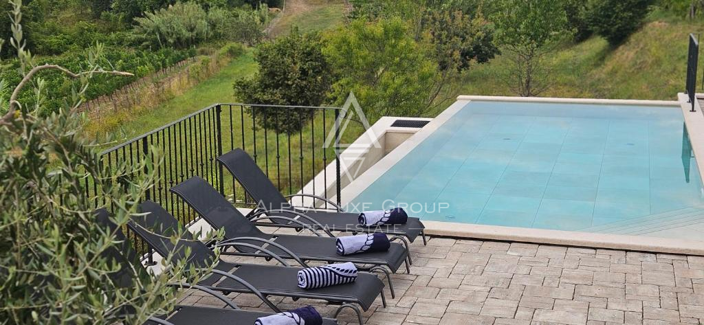 Istra, Momjan: Luksuzna vila s panoramskim razgledom