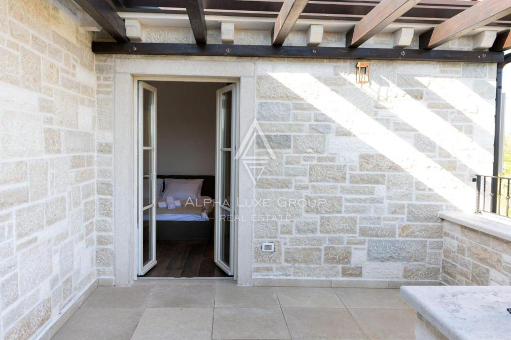 Istra, Momjan: Luksuzna vila s panoramskim razgledom