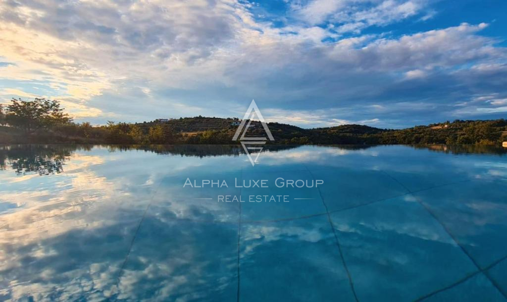 Istra, Momjan: Luksuzna vila s panoramskim razgledom