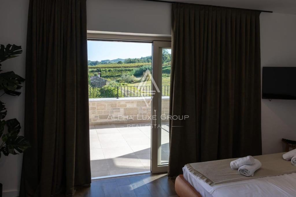 Istra, Momjan: Luksuzna vila s panoramskim razgledom