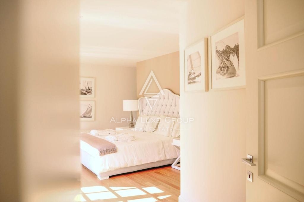 Istra, Poreč – Luksuzna vila z bazenom in pogledom na morje