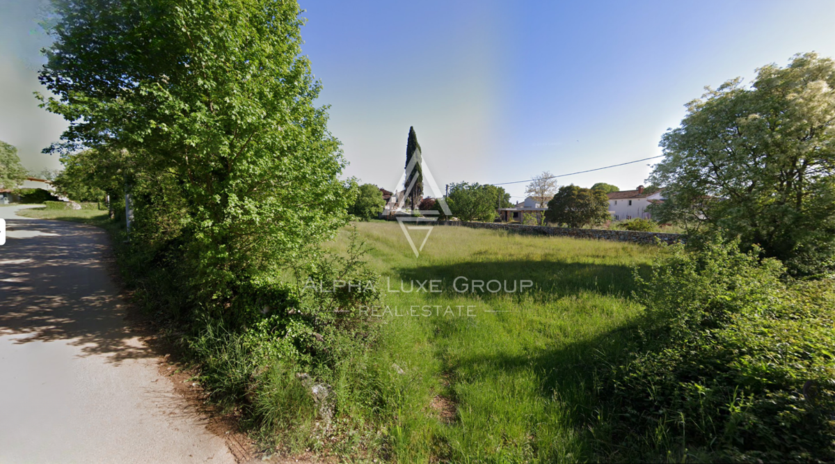 Istra, Baderna: Gradbeno zemljišče 808 m2 razvoj