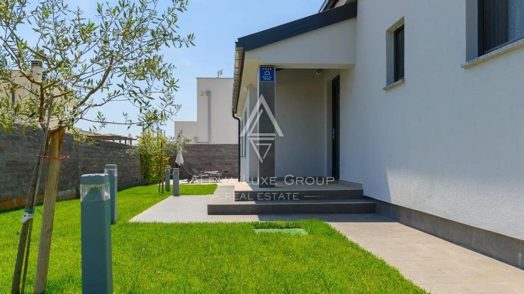Istra, Pulj, Moderna enonadstropna vila z bazenom blizu centra mesta