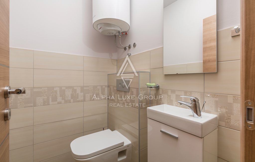 Istra, Medulin - Banjole: Prostoren in svetel apartma naprodaj