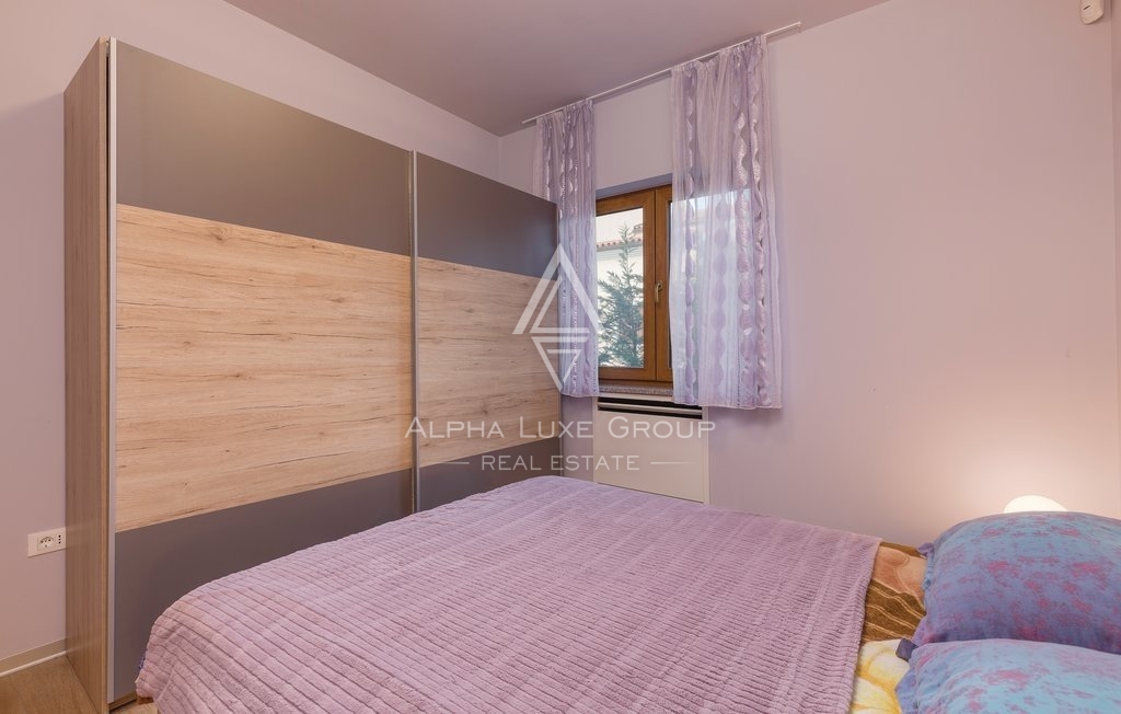 Istra, Medulin - Banjole: Prostoren in svetel apartma naprodaj