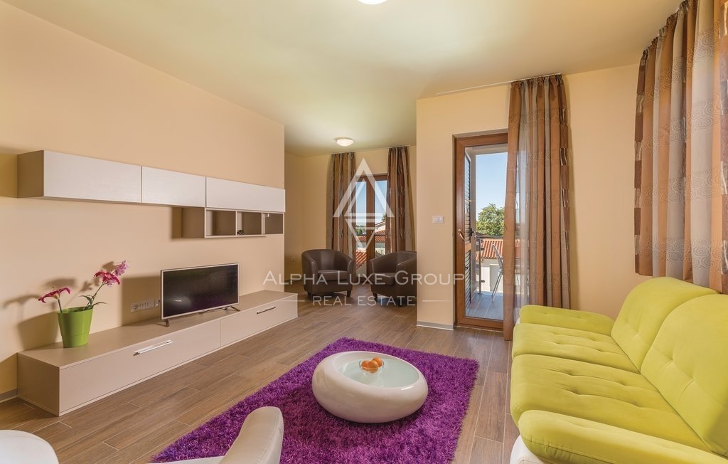 Istra, Medulin - Banjole: Prostoren in svetel apartma naprodaj