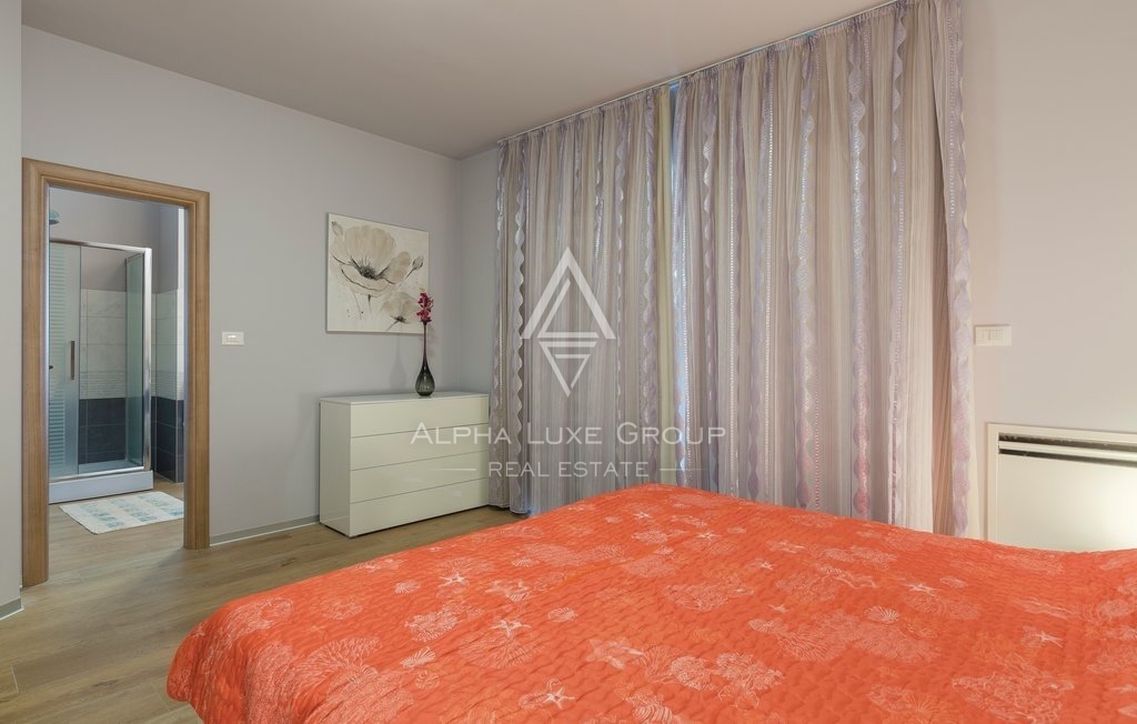 Istra, Medulin - Banjole: Prostoren in svetel apartma naprodaj