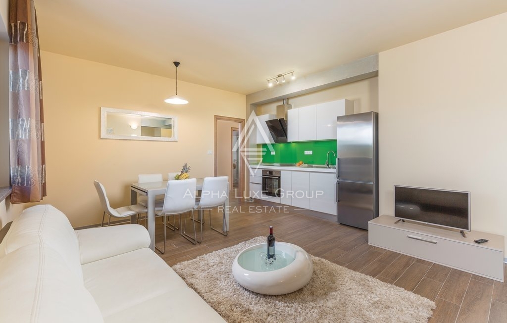 Istra, Medulin - Banjole: Prostoren in svetel apartma naprodaj