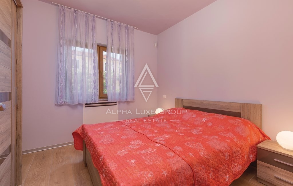 Istra, Medulin - Banjole: Prostoren in svetel apartma naprodaj