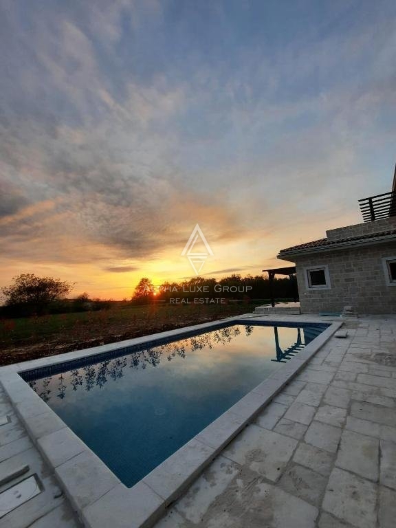 Kanfanar, Istra - Očarljiva vila z bazenom v mirnem okolju