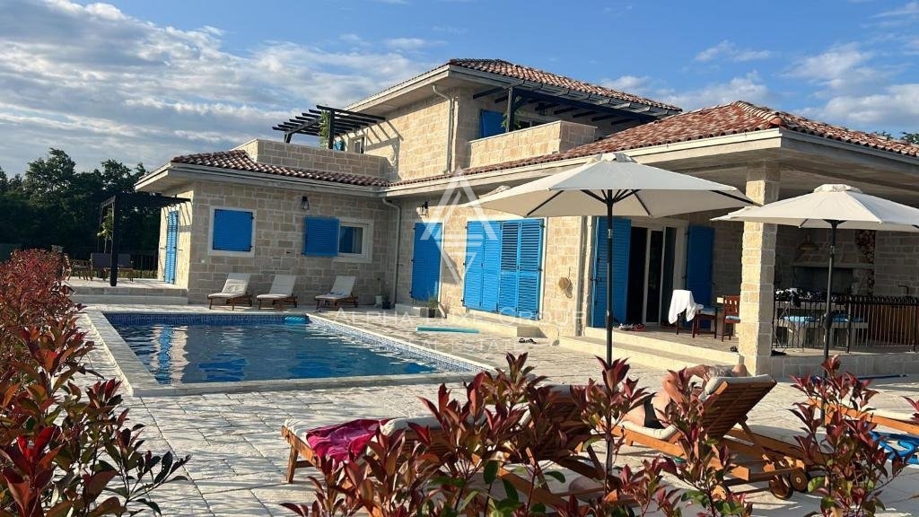 Kanfanar, Istra - Očarljiva vila z bazenom v mirnem okolju