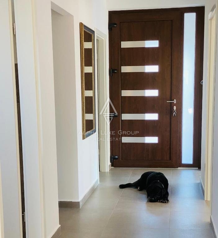 Labin, Istra: Vrhunska moderna vila z bazenom in obsežnim vrtom