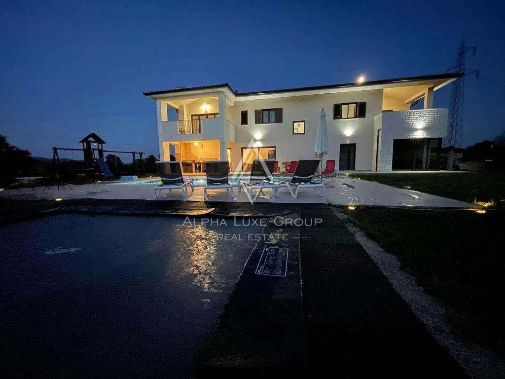 Labin, Istra: Vrhunska moderna vila z bazenom in obsežnim vrtom