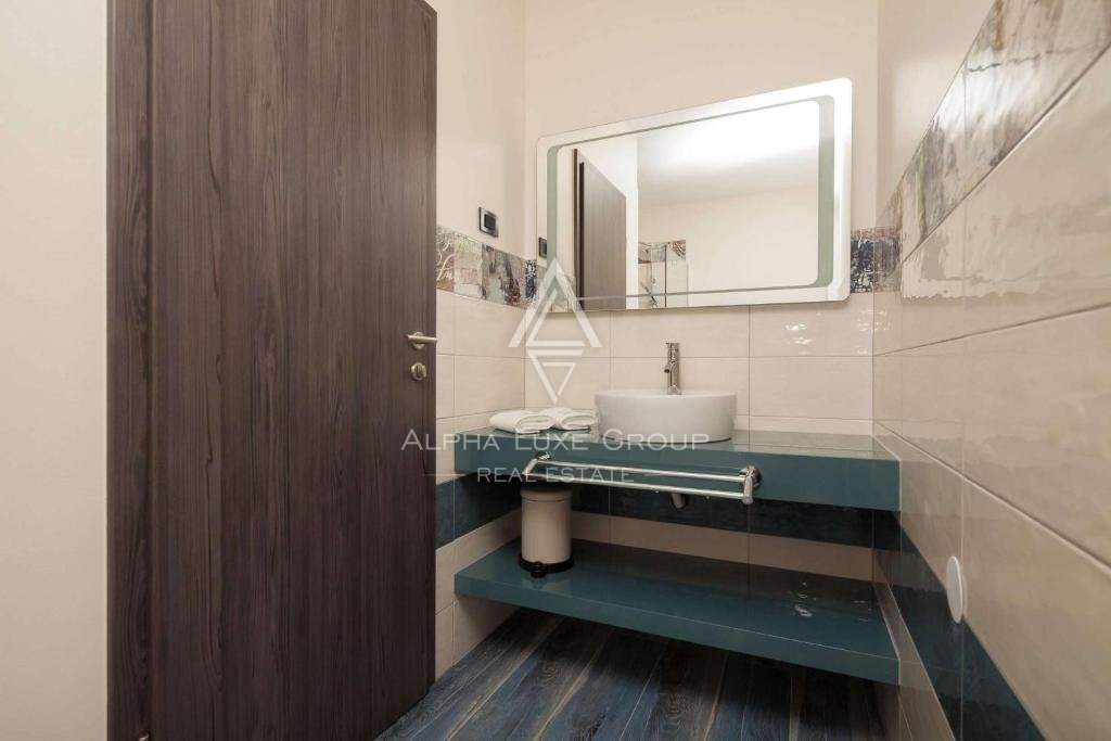 Razkošna obmorska vila v Medulin, Istrija: Popolna sinteza elegance in narave