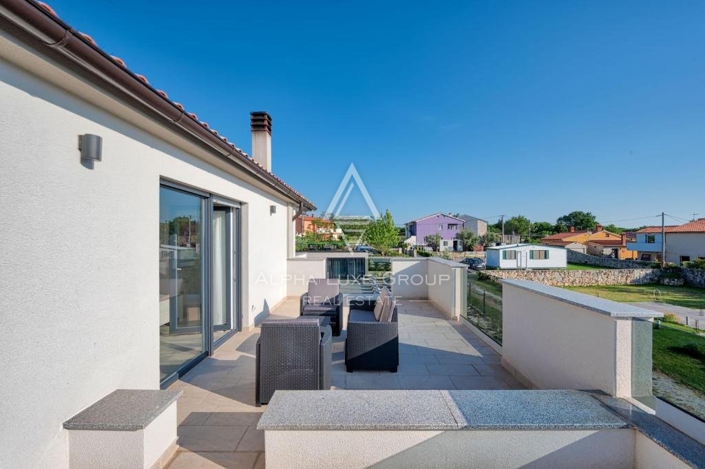 Očarljiva moderna vila z bazenom v Marčani, Istra - Mirno zatočišče