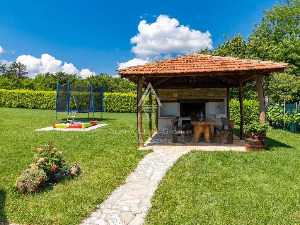 Čudovita hiša z bazenom in velikim vrtom, Istra, Motovun