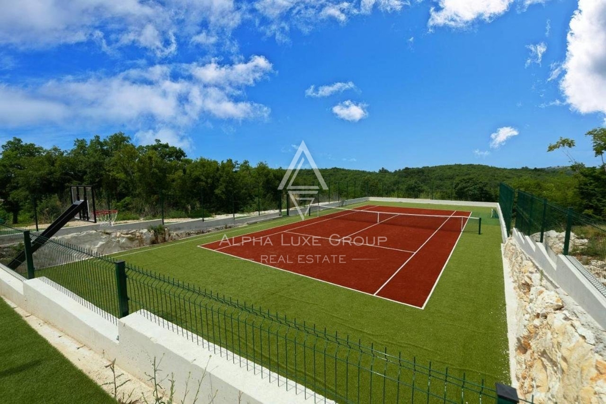 Hiša Flengi, Sveti Lovreč, 203m2