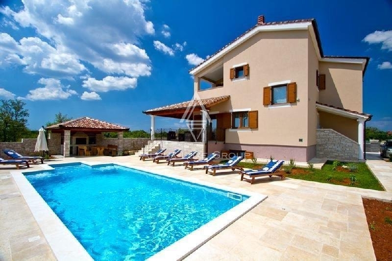 Lepa vila z bazenom, istri, Svetvinčenat