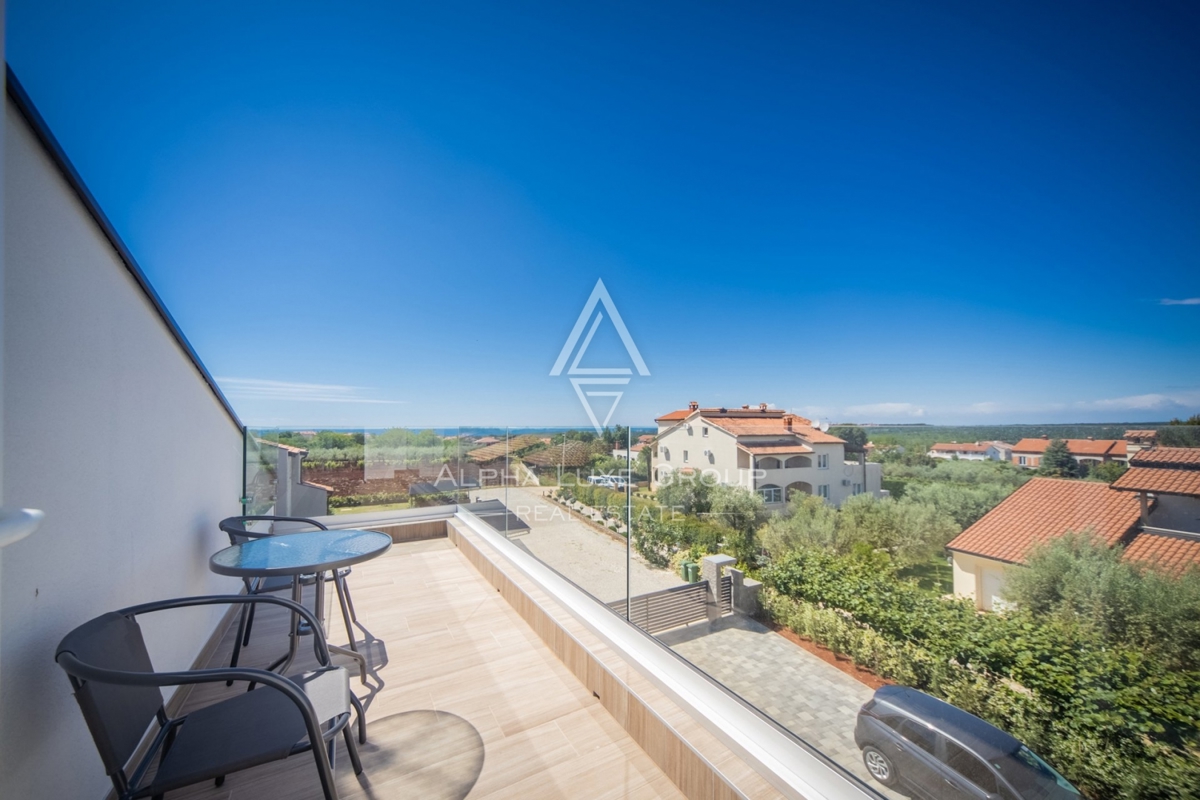 PRODAJEM SKUPINO ALPHA LUXE, MODERNA VILA, Blizu POREČA, MIRNA LOKACIJA