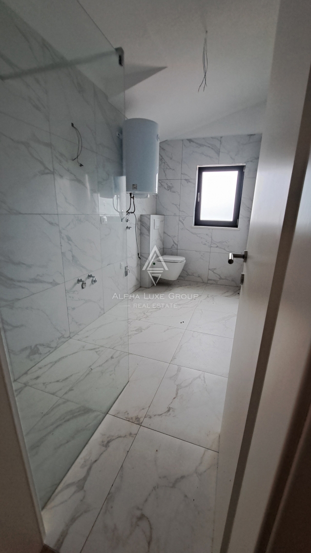 Poreč, Istra: Prostoren penthouse z dvema stanovanjema