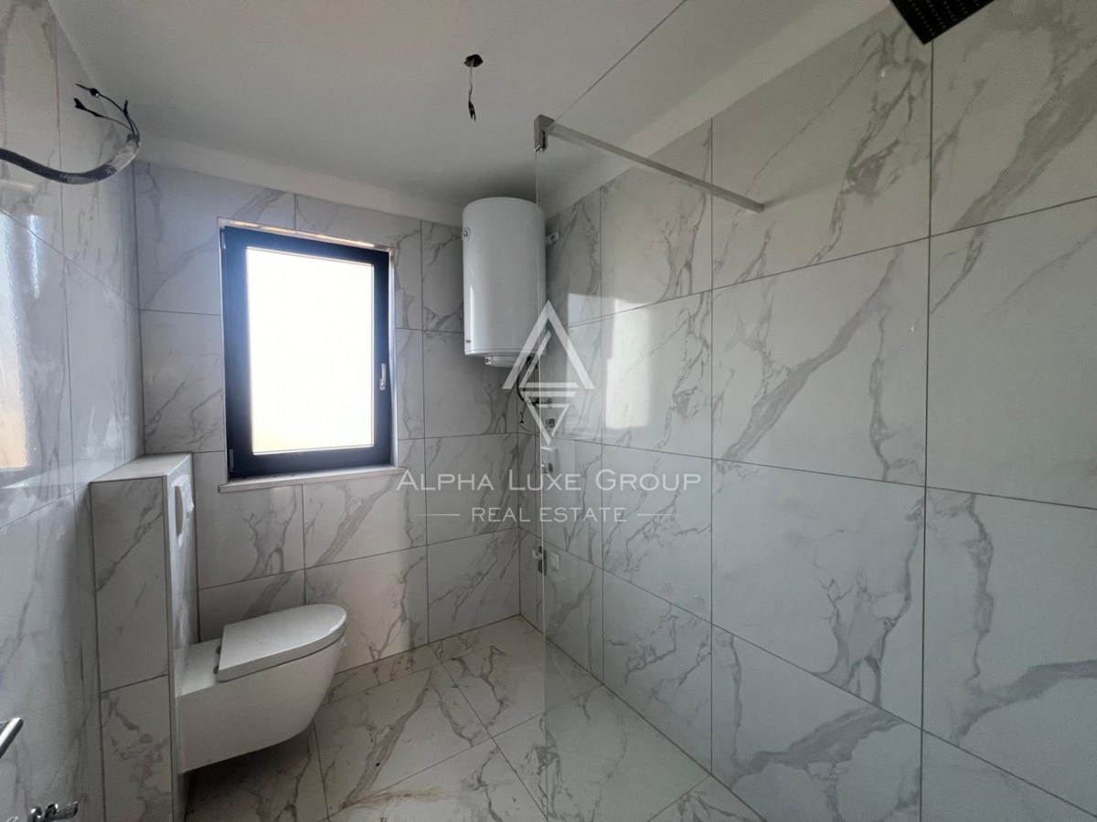 Poreč, Istra: Prostoren penthouse z dvema stanovanjema