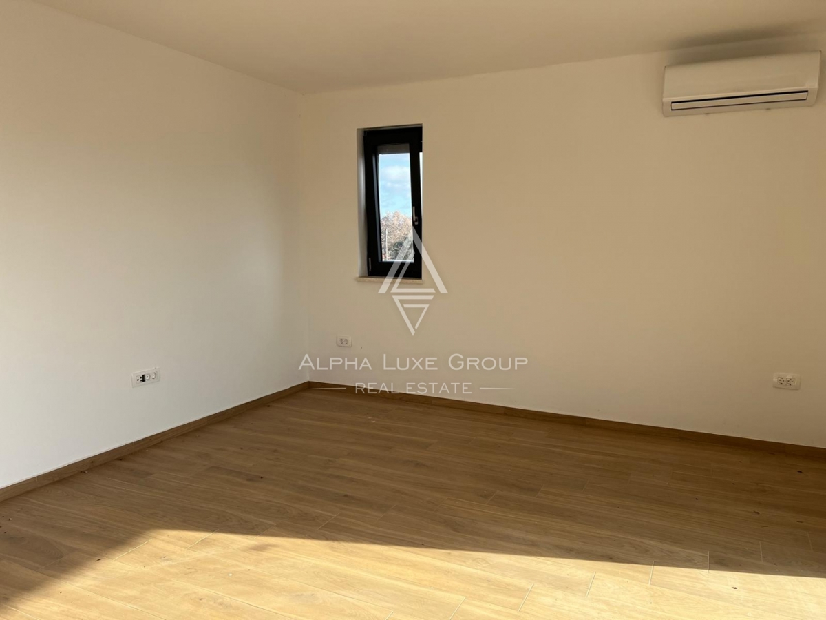 Poreč, Istra: Prostoren penthouse z dvema stanovanjema