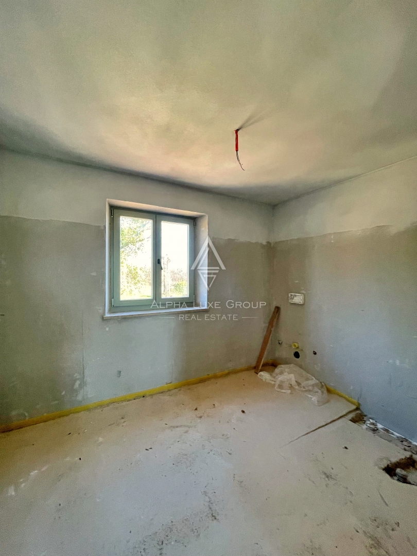 Buje, Istra – Sodobna vila z bazenom na mirni lokaciji