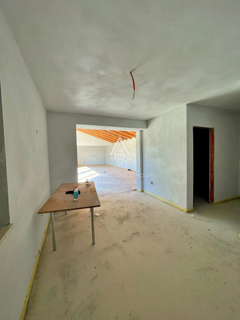 Buje, Istra – Sodobna vila z bazenom na mirni lokaciji
