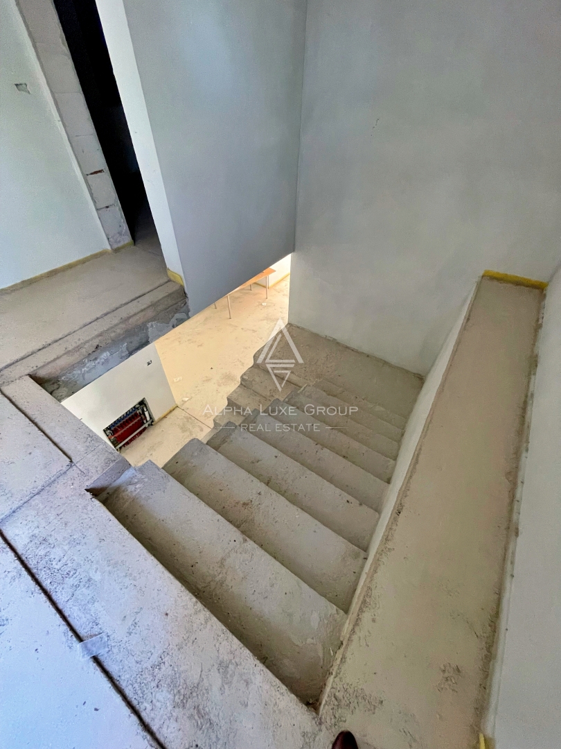 Buje, Istra – Sodobna vila z bazenom na mirni lokaciji