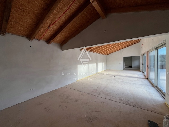 Buje, Istra – Sodobna vila z bazenom na mirni lokaciji