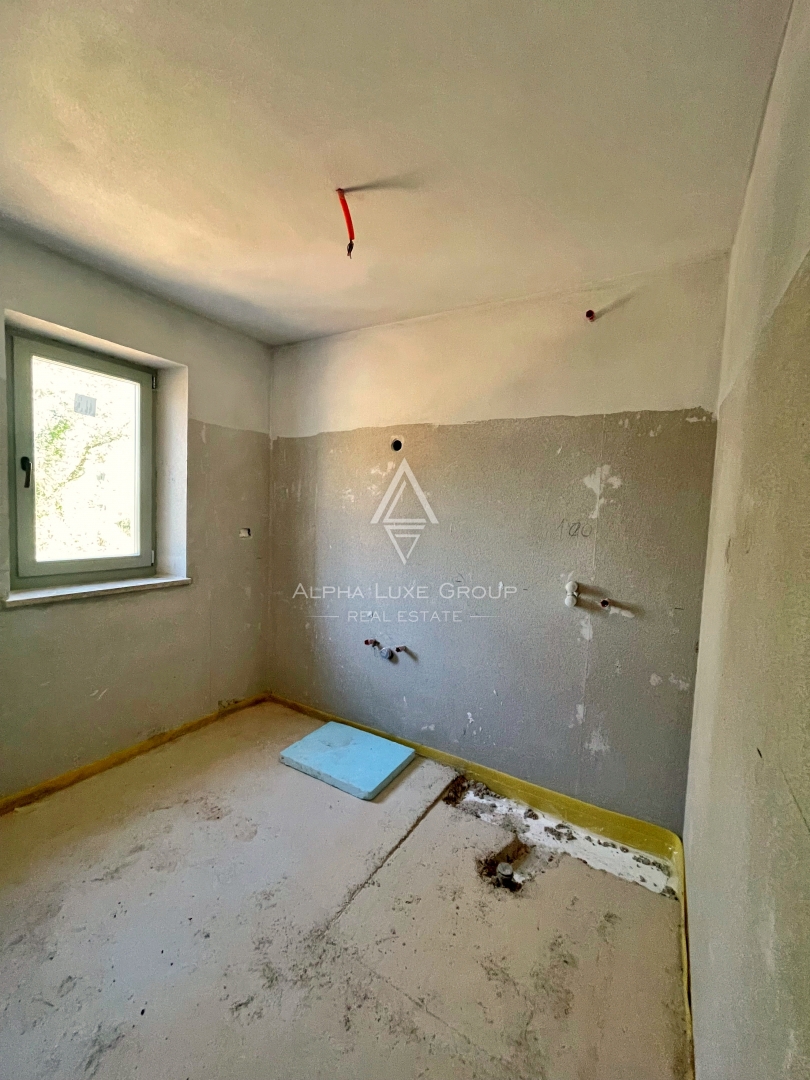 Buje, Istra – Sodobna vila z bazenom na mirni lokaciji