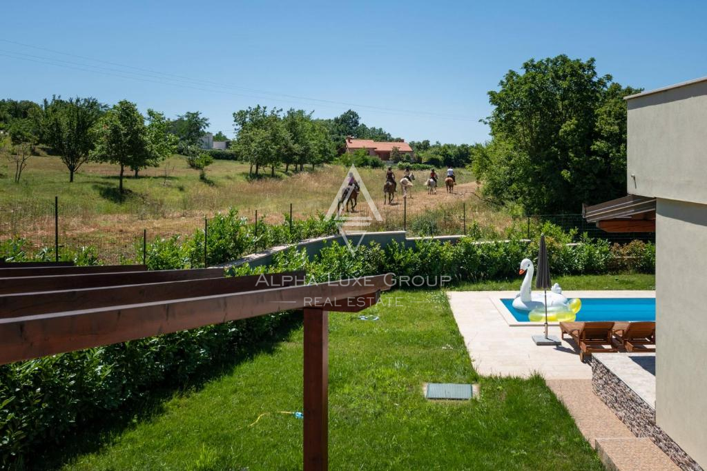 Marčana, Istra: Moderna hiša z bazenom in pogledom na naravo
