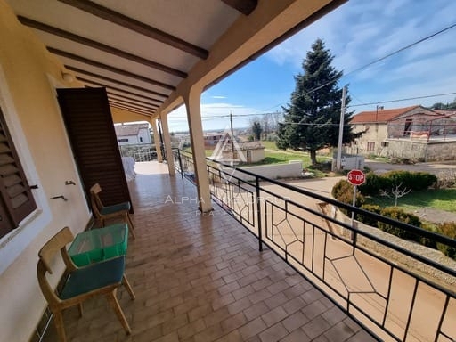 Istra, Poreč: Kamnita Hiša s Tremi Stanovanji