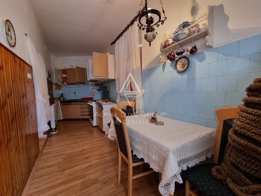 Istra, Poreč: Kamnita Hiša s Tremi Stanovanji