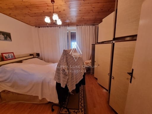 Istra, Poreč: Kamnita Hiša s Tremi Stanovanji