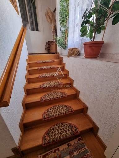 Istra, Poreč: Kamnita Hiša s Tremi Stanovanji