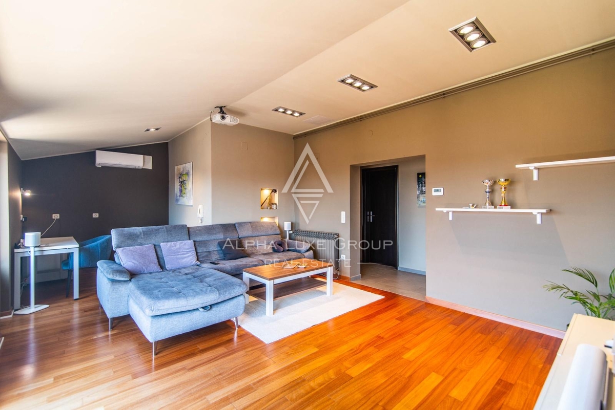 Hiša Centar, Pula, 570m2