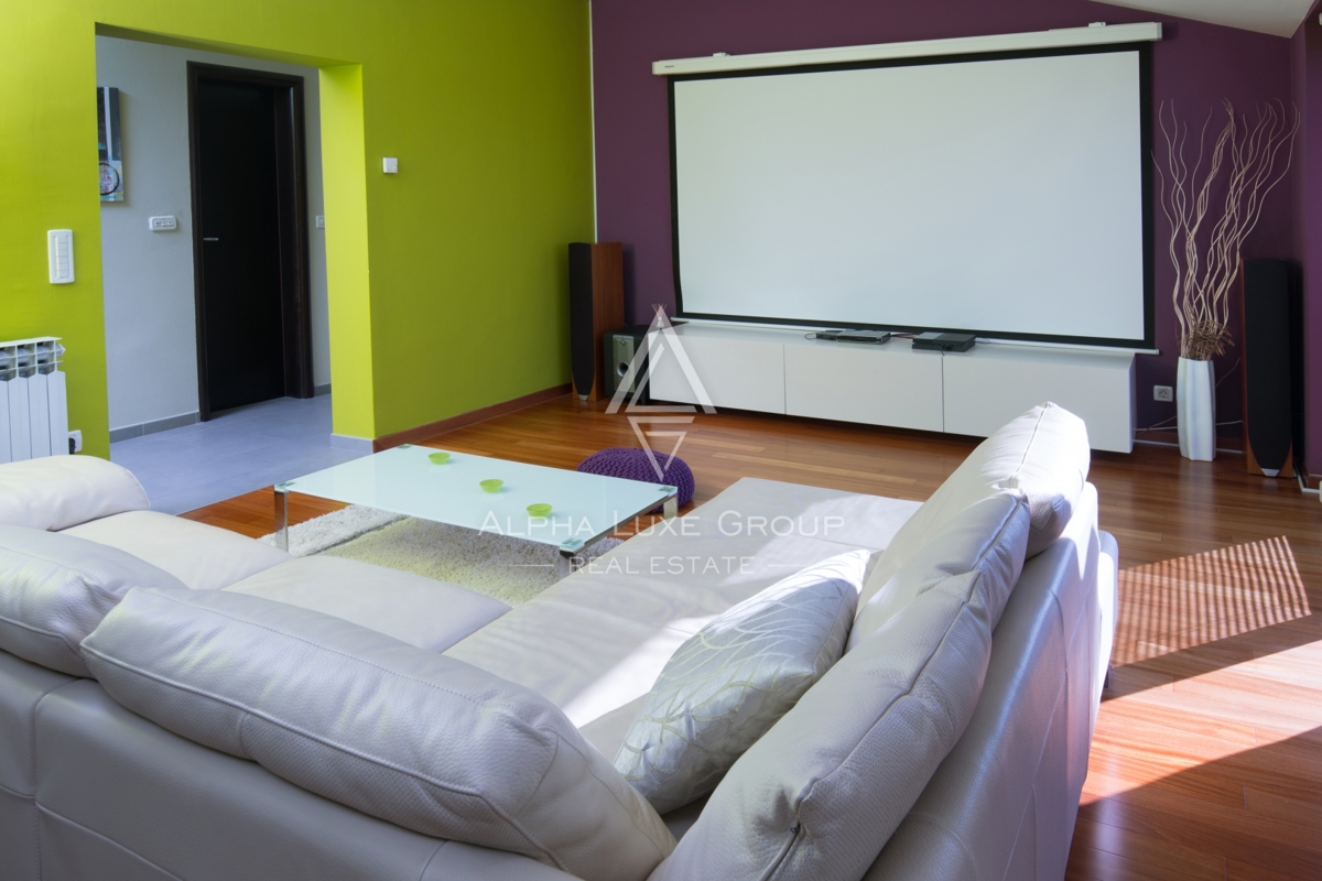 Hiša Centar, Pula, 570m2