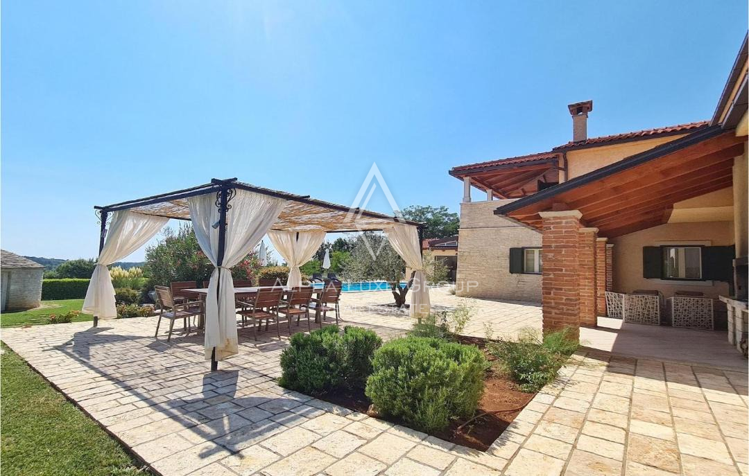 Istra, Višnjan: Vila obdana z naravo