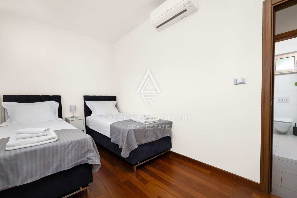 Istra, Banjole: Luksuzna vila blizu marine