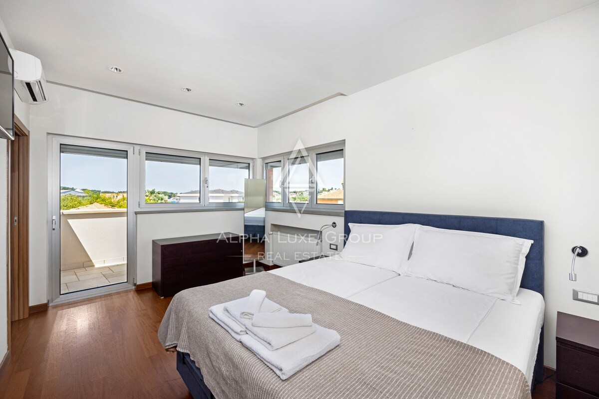 Istra, Banjole: Luksuzna vila blizu marine