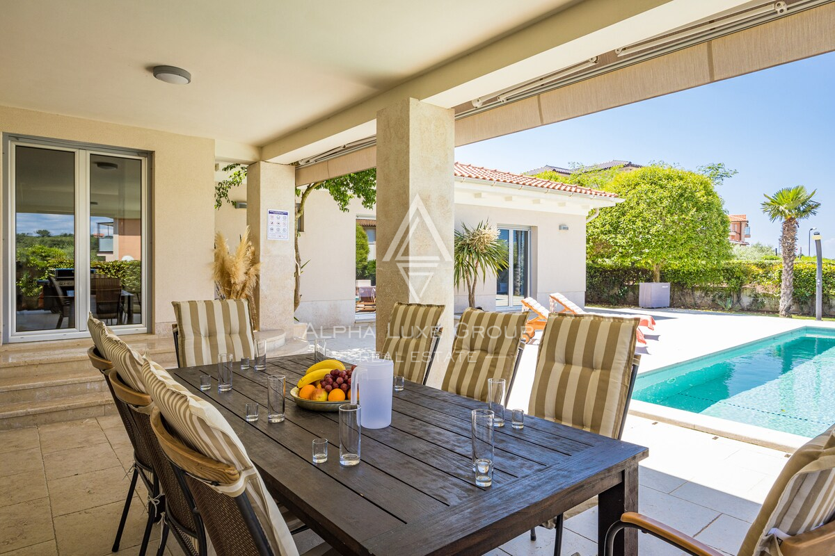 Istra, Banjole: Luksuzna vila blizu marine