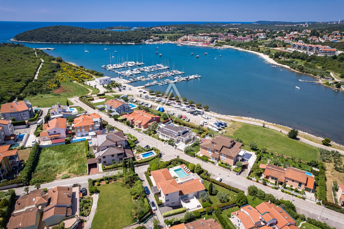 Istra, Banjole: Luksuzna vila blizu marine
