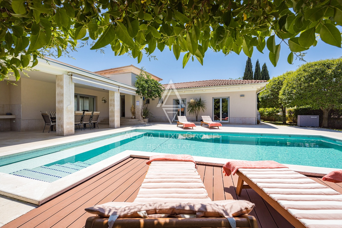 Istra, Banjole: Luksuzna vila blizu marine