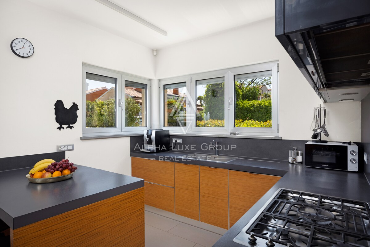 Istra, Banjole: Luksuzna vila blizu marine